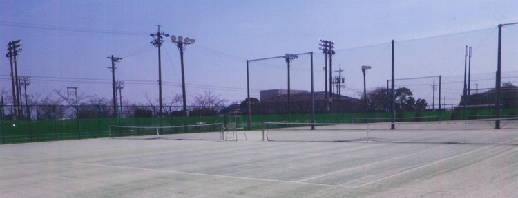 海津テニスコート兼フットサルのコート写真